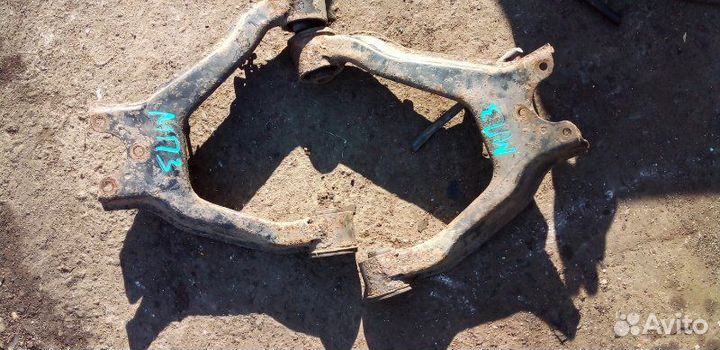 Рычаг подвески верхний передний правый Mitsubishi