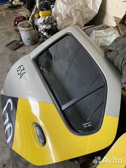 Дверь Renault Logan II рестайлинг (2018– н.в.)