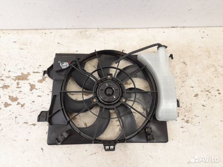 Диффузор вентилятора передний Hyundai Solaris 1