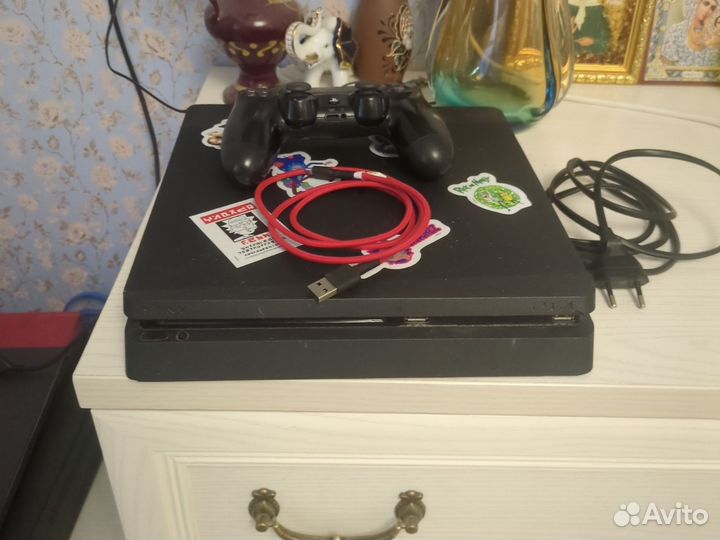 Sony PS4 slim 1tb
