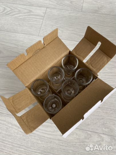 Новый набор рюмок в форме бокала