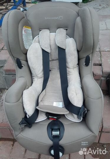 Продам автомобильное кресло Bebe Confort Iseos neo