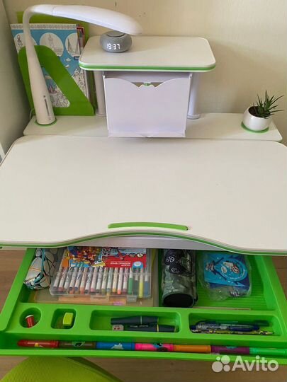 Растущая парта со стулом