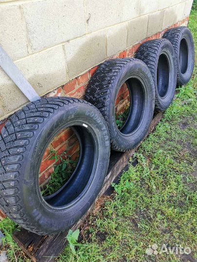 Goodyear Ultragrip Ice Arctic 215/65 R16 98