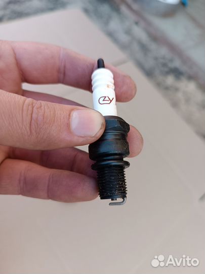 Новые свечи зажигания Иж Москвич А20Д1 оригинал