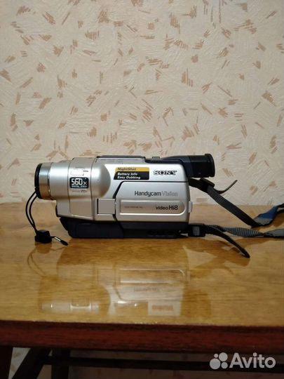 Видеокамера Sony Hi8