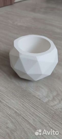 Кашпо для цветов