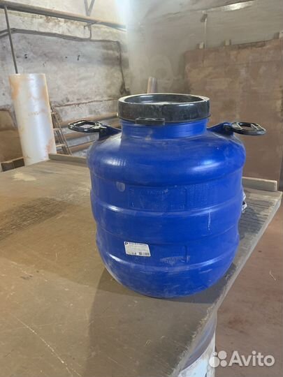 Бочка пластиковая 30 литров. Б/у