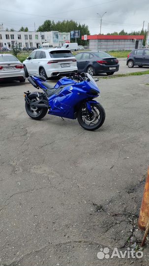 Электромотоцикл новый Ducatti