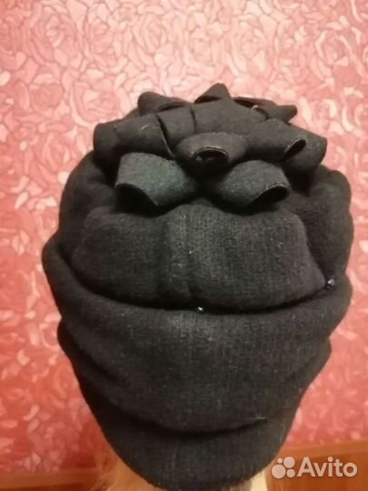 Женская шапка