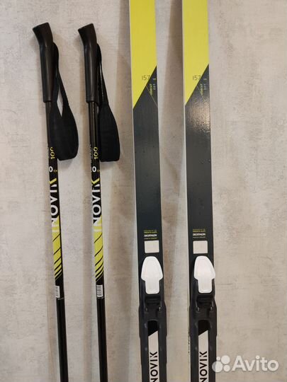 Беговые лыжи комплект: лыжи с креплениями и палки
