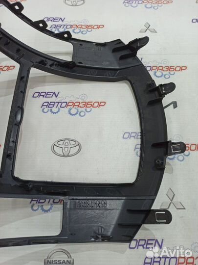 Рамка магнитолы Nissan Note 1.6 HR16 2013