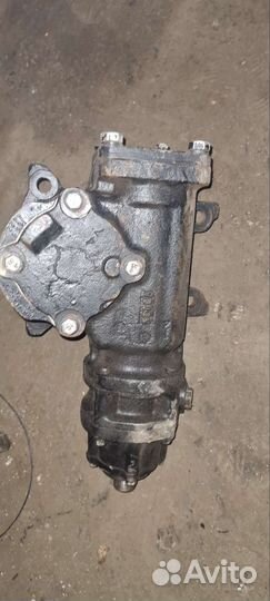 Рулевой редуктор маз