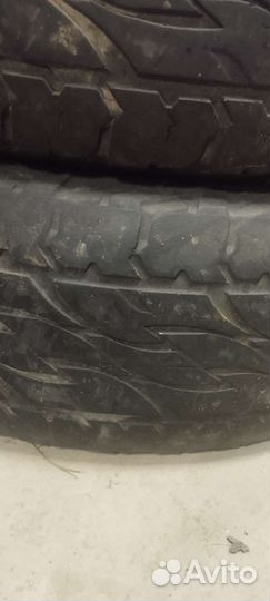 Bridgestone Dueler A/T 697 265/70 R16