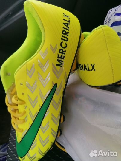 Футбольные бутсы новые 43-44 размер