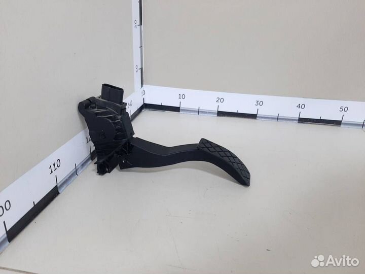 Педаль газа Skoda Octavia A7 2013