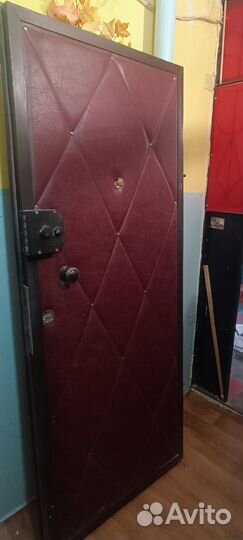 Дверь входная металлическая