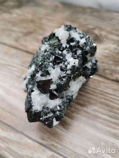 Кристаллы магнетита