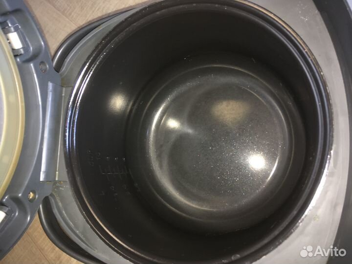 Мультиварка Redmond 4510