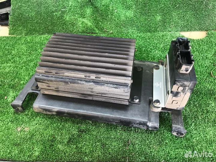 Усилитель магнитолы Audi A8 Quattro D2 ABZ 1998