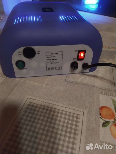 Лампа для маникюра и педикюра