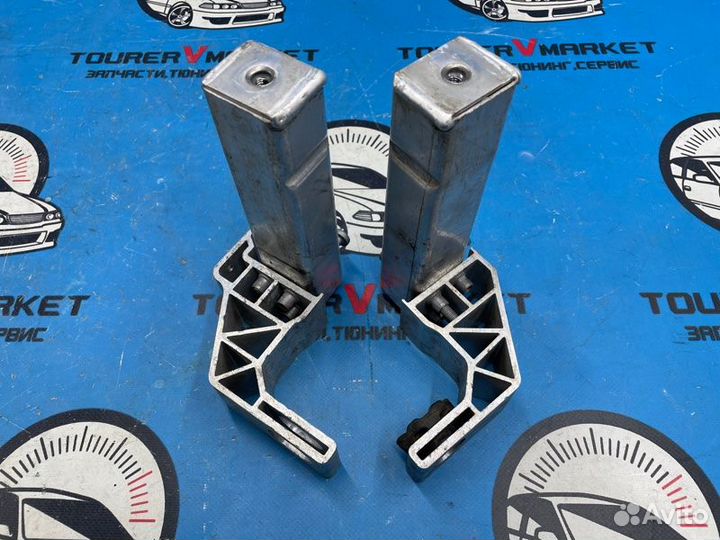 Крепление радиатора Mercedes-Benz C-Class WDD205