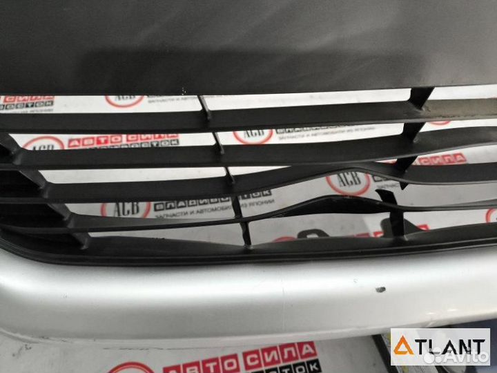 Бампер передний toyota vitz