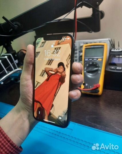 Ремонт iPhone. Замена экрана аккумулятора iPhone