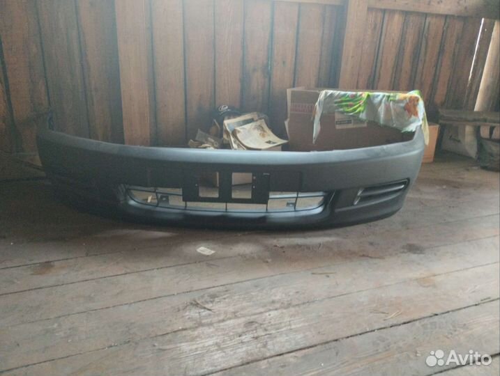 Бампер передний Тойота Ипсум