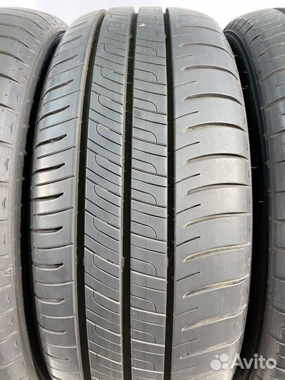 Dunlop Enasave RV505 215/55 R17 97V