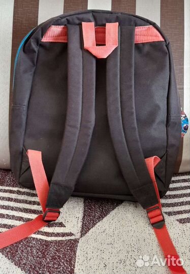 Школьный рюкзак
