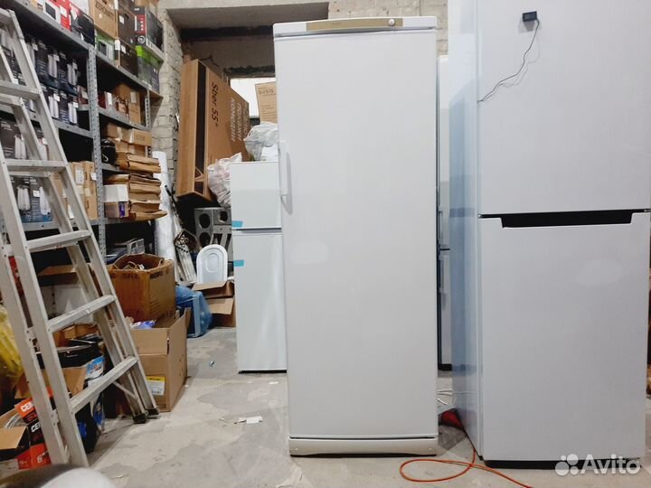 Шкаф морозильный Indesit No Frost 220 л