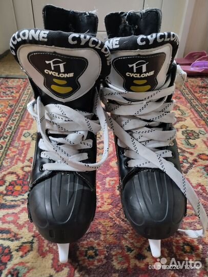 Коньки мужские 43 размер