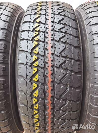 Kumho Road Venture AT 825 265/70 R16 112S