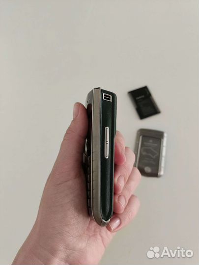 Кнопочный телефон Vertu
