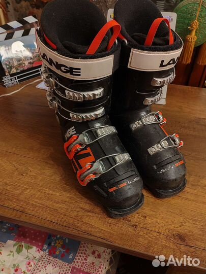 Горнолыжные ботинки lange