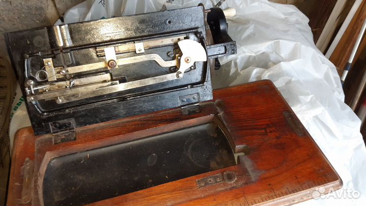 Швейную машинку ретро 19 век gritzner