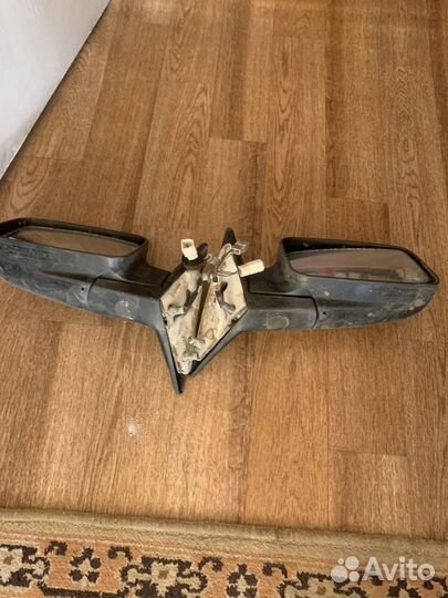 Зеркала на приору