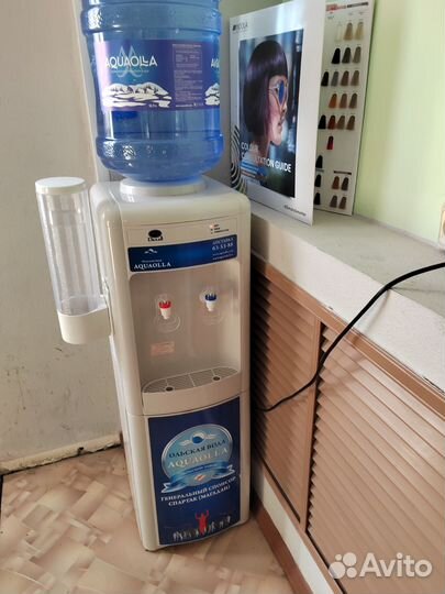 Кулер для воды напольный