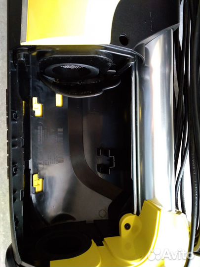 Пылесос Karcher VC5