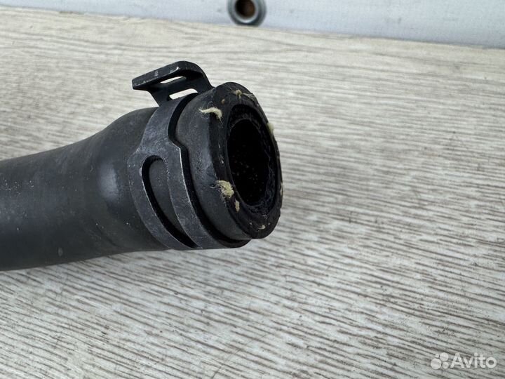 Патрубок системы охлаждения Volkswagen Golf Plus