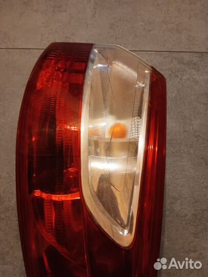 Задний фонарь renault fluence