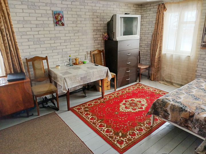 Дом 53 м² на участке 6 сот.