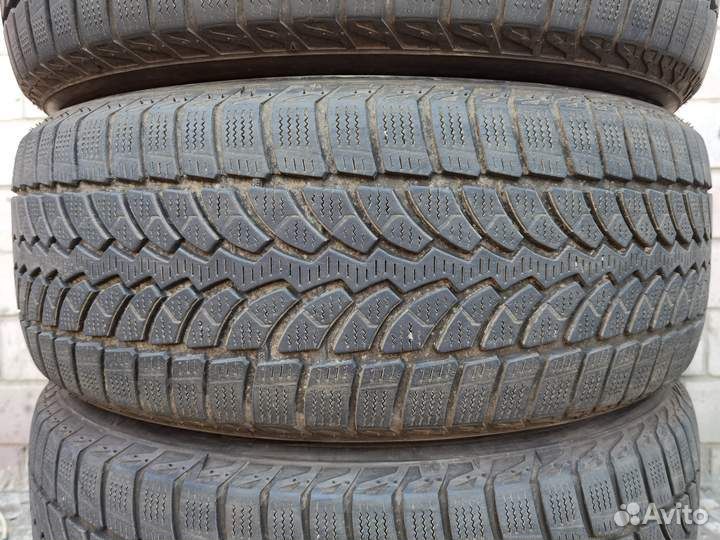 Bridgestone Blizzak LM-80 235/55 R19 105V
