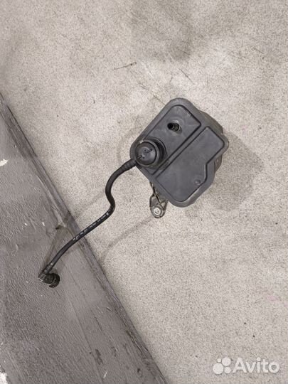 Абсорбер для 1.6 CFN Volkswagen Jetta 6