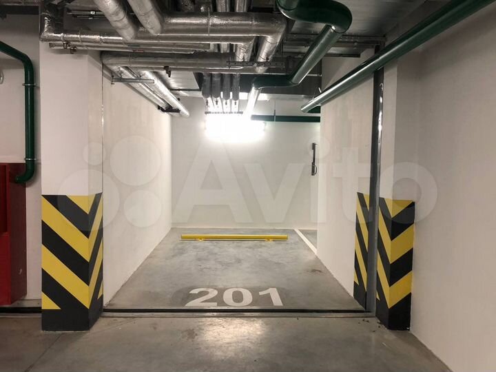 Машиноместо, 14 м²