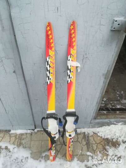 Беговые лыжи