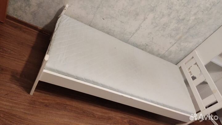 Детская кровать IKEA с матрасом