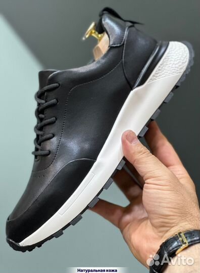 Кроссовки мужские новые
