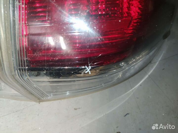 Фонарь Правая и левая Тойота Хайлендер 3